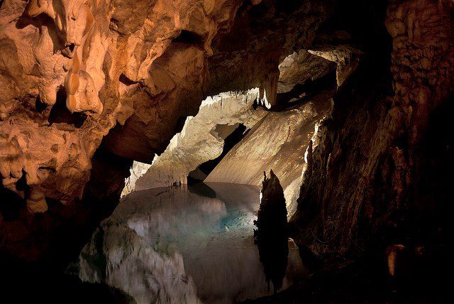 Vrelo Cave