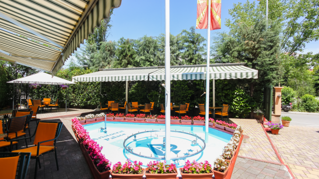 Hotel Aristocrat Palace
